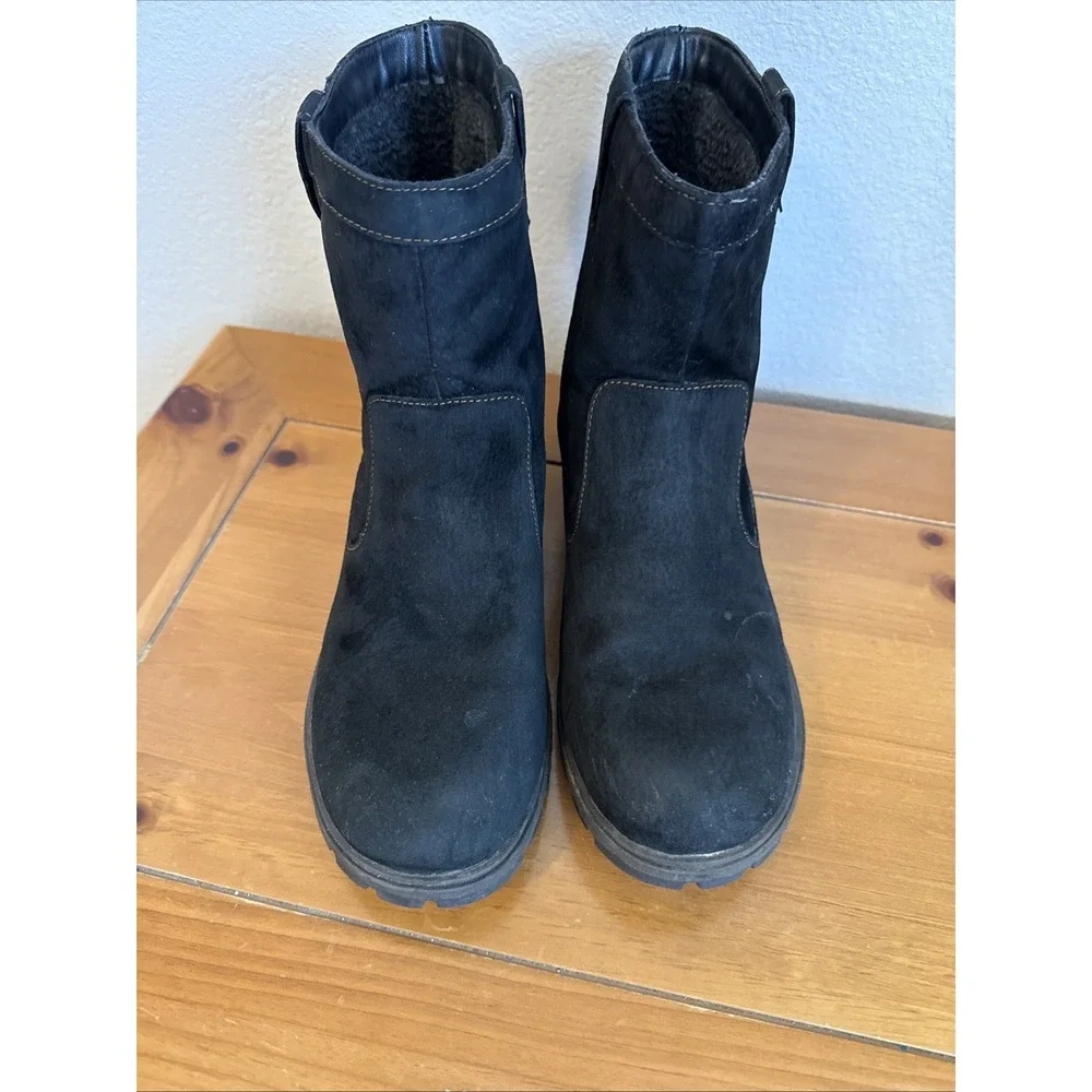 b.o.c Women's Black Suede Fleece Lined Booties‎ Size-9.5